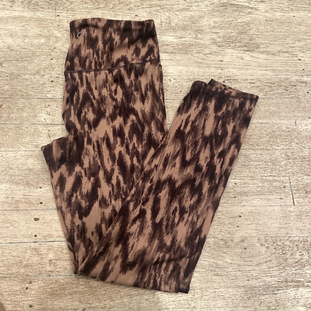 GAP Fit Studio Sky High Leggings Brown Tan Abstract Print EUC Small